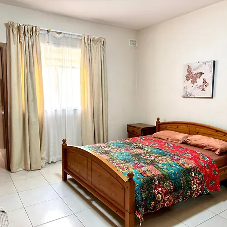 Apartamento In *